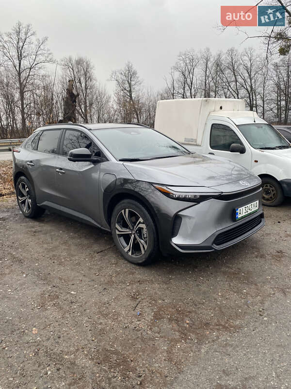 Toyota Bz4x (2022)