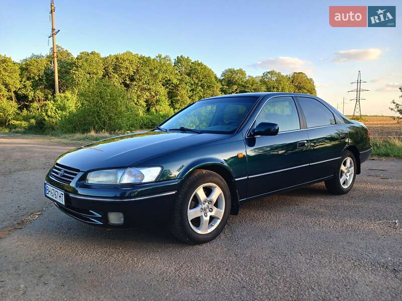 Toyota Camry (1997)