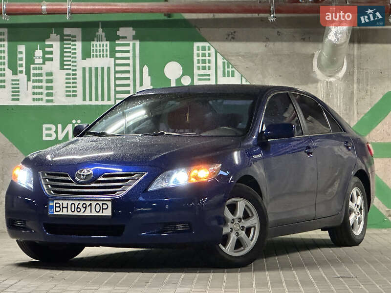 Toyota Camry (2008)