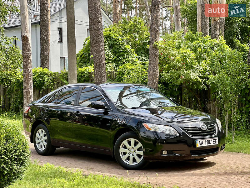 Toyota Camry (2007)