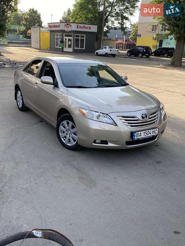 Toyota Camry (2008)