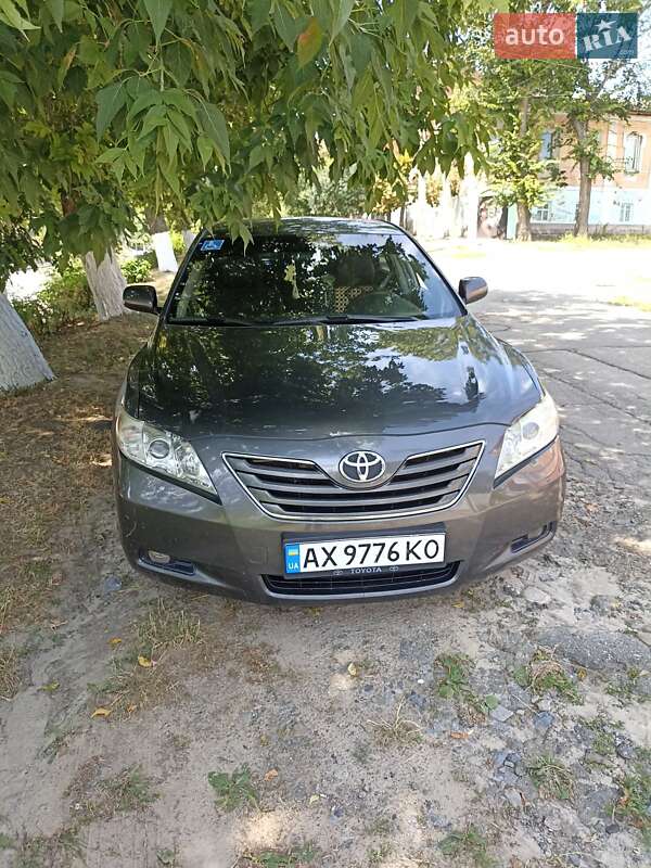 Toyota Camry (2008)