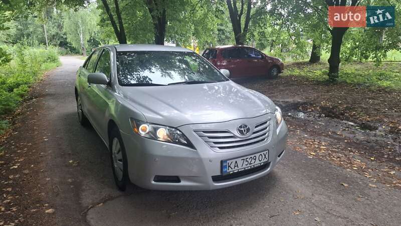 Toyota Camry (2007)