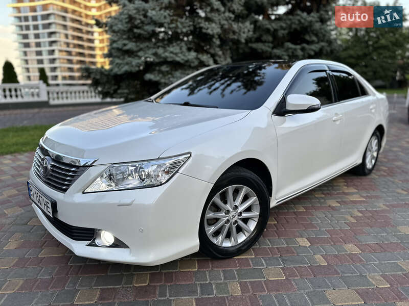 Toyota Camry (2011)