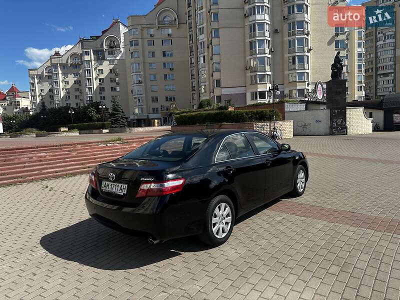 Toyota Camry (2006)