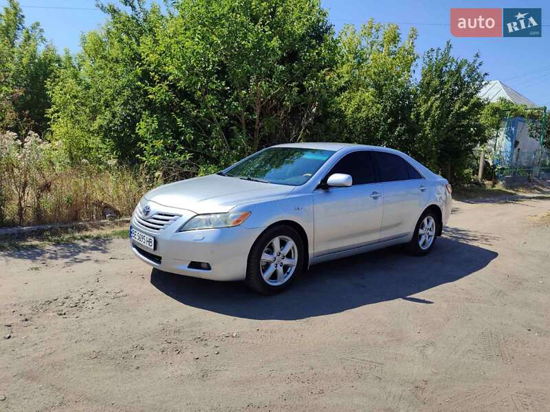 Toyota Camry (2007)
