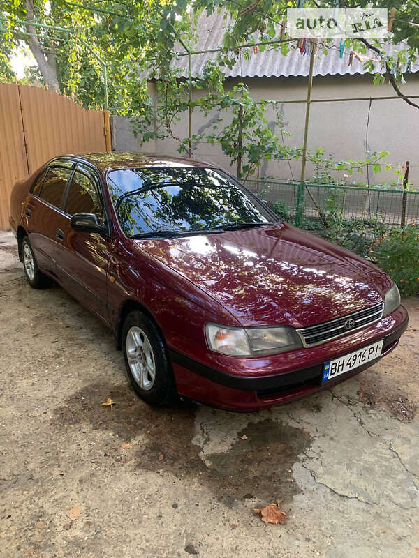 Toyota Carina e (1994)