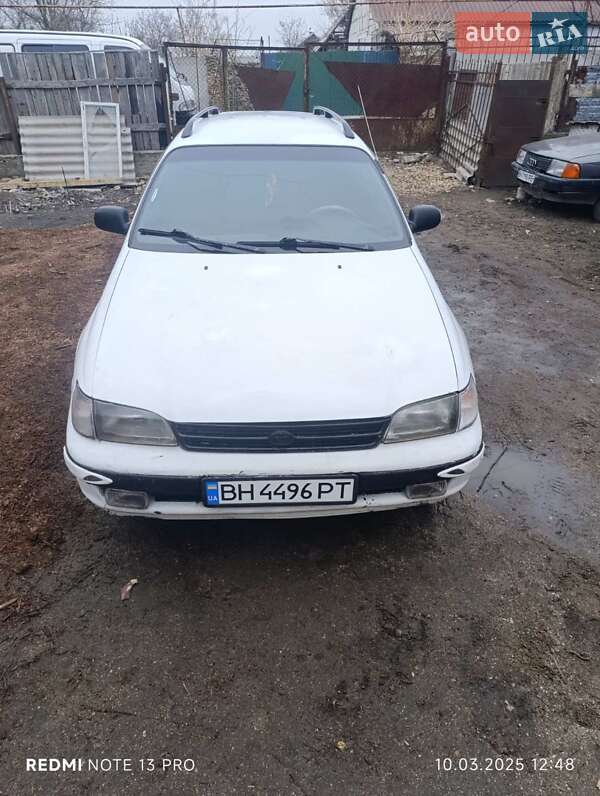 Toyota Carina e (1993)