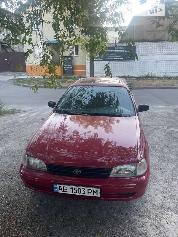Toyota Carina (1995)