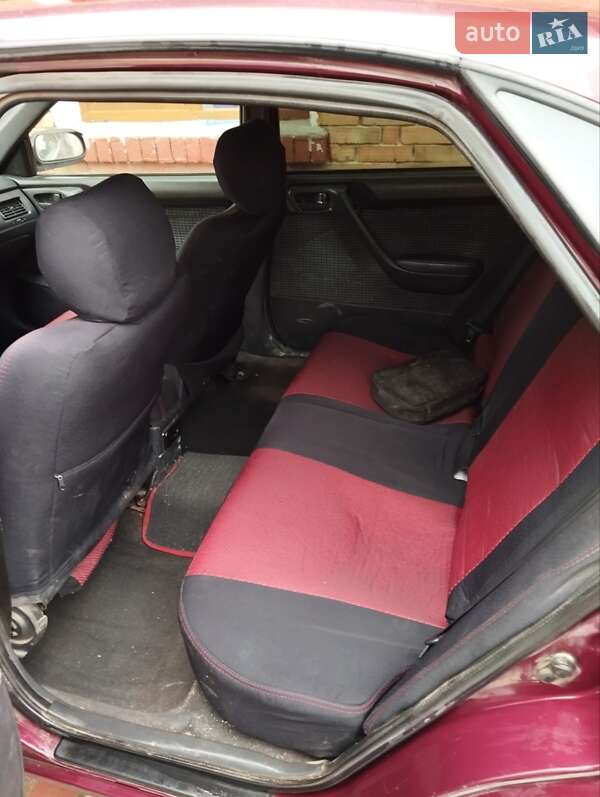 Toyota Carina (1996)