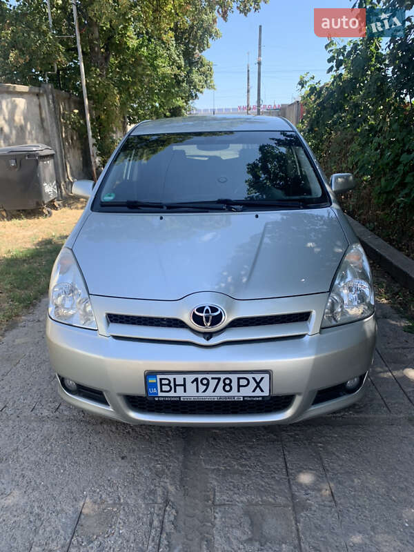 Toyota Corolla verso (2005)