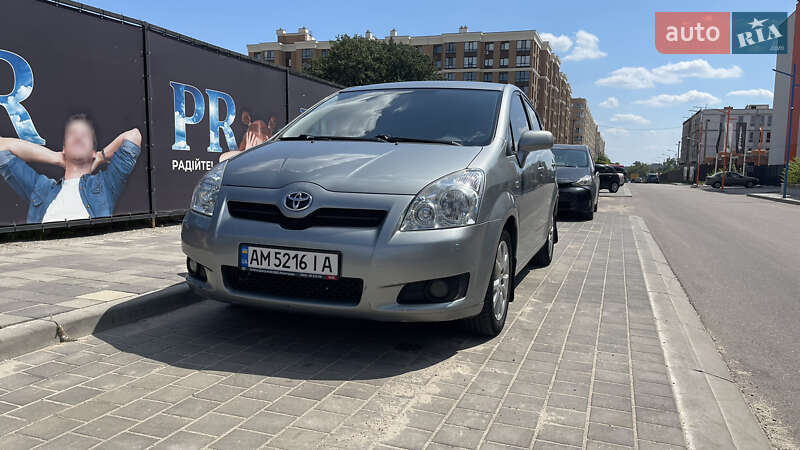 Toyota Corolla verso (2009)
