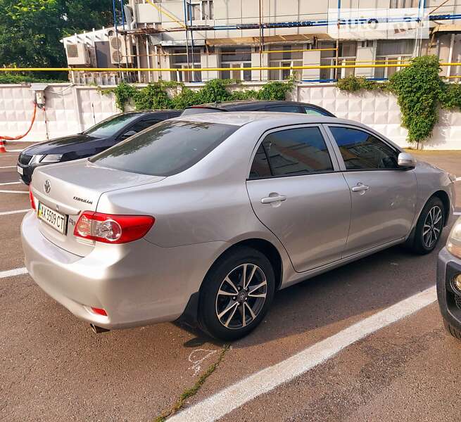 Toyota Corolla (2012)