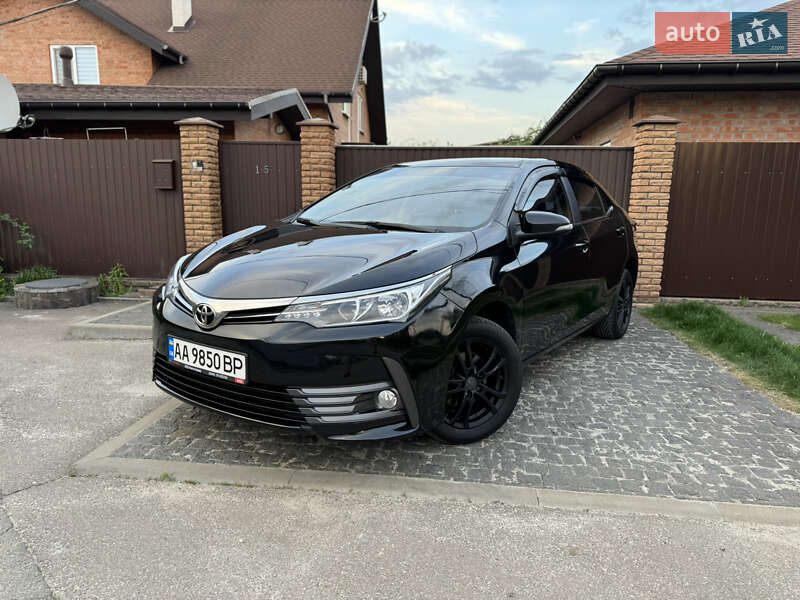 Toyota Corolla (2016)