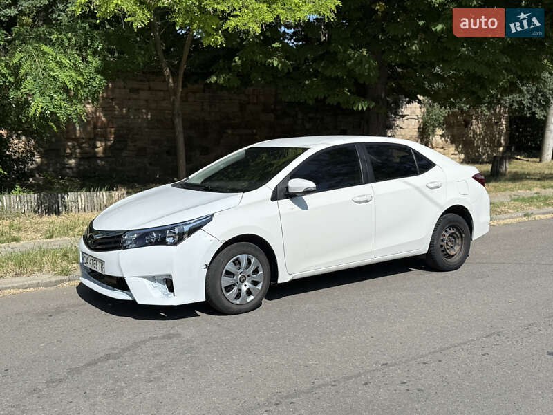 Toyota Corolla (2013)