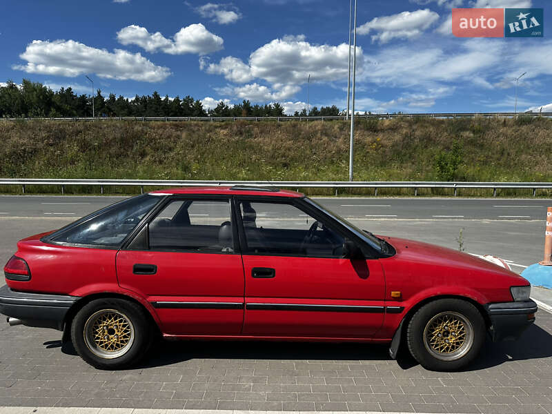 Toyota Corolla (1989)