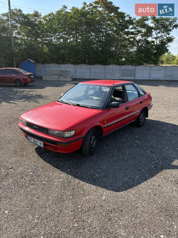 Toyota Corolla (1989)