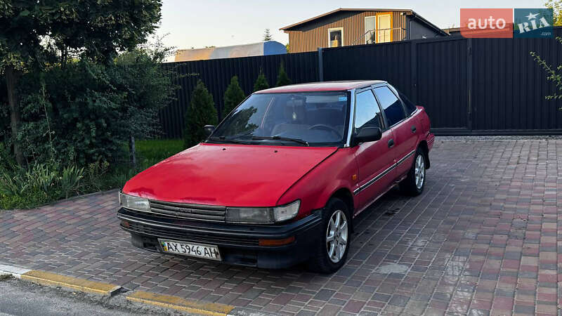 Toyota Corolla (1990)