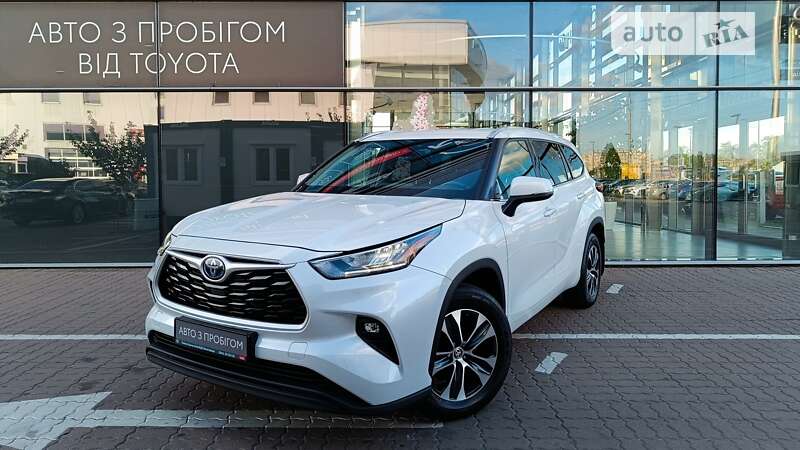 Toyota Highlander hybrid (2022)