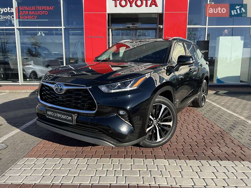 Toyota Highlander hybrid (2021)
