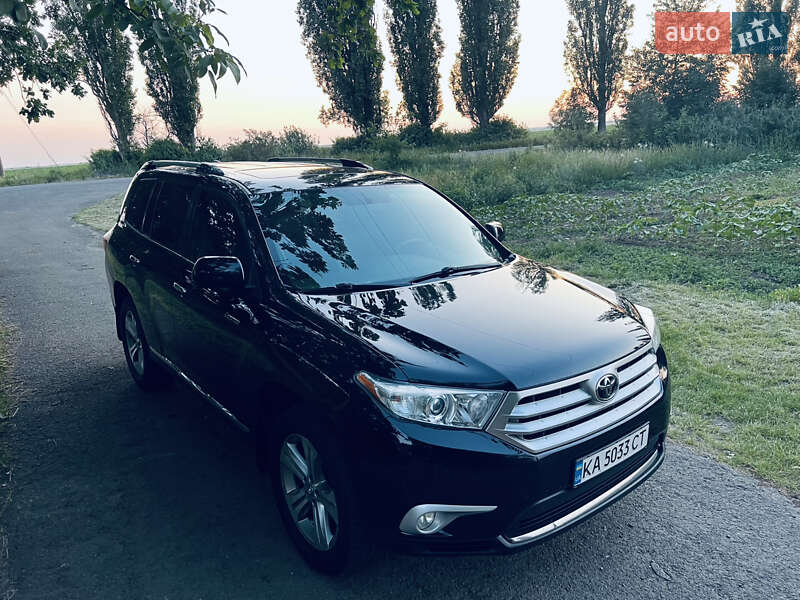 Toyota Highlander (2011)