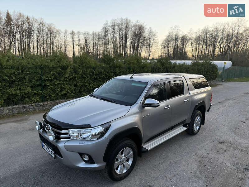 Toyota Hilux (2016)