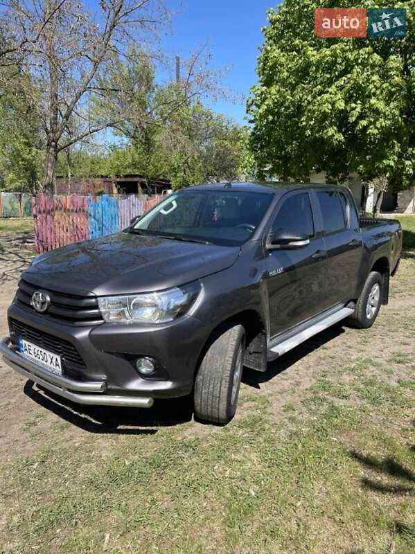 Toyota Hilux (2016)