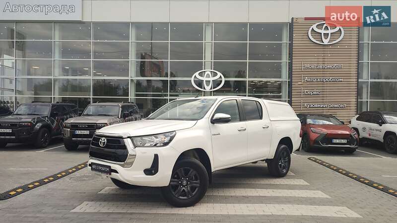 Toyota Hilux (2020)