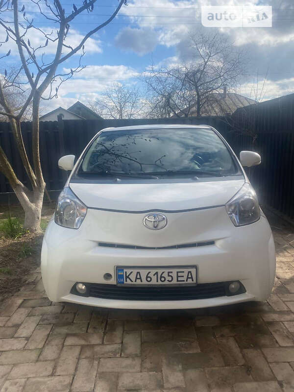Toyota Iq (2009)