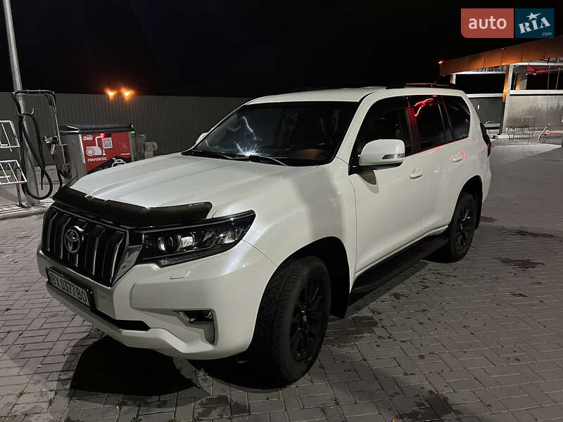 Toyota Land cruiser prado (2020)