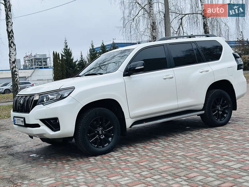 Toyota Land cruiser prado (2020)