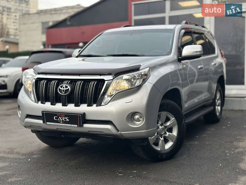 Toyota Land cruiser prado (2013)
