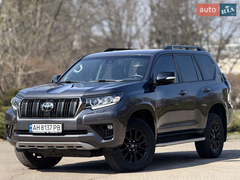 Toyota Land cruiser prado (2022)