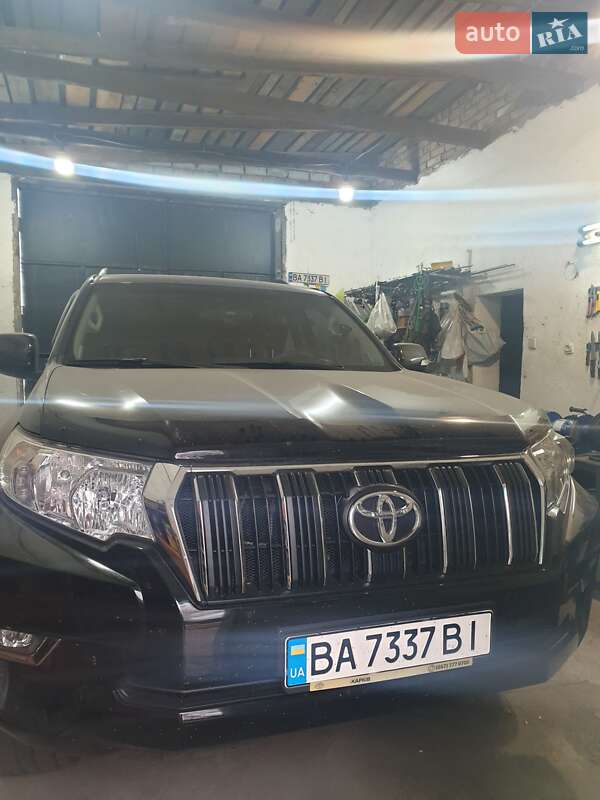 Toyota Land cruiser prado (2018)