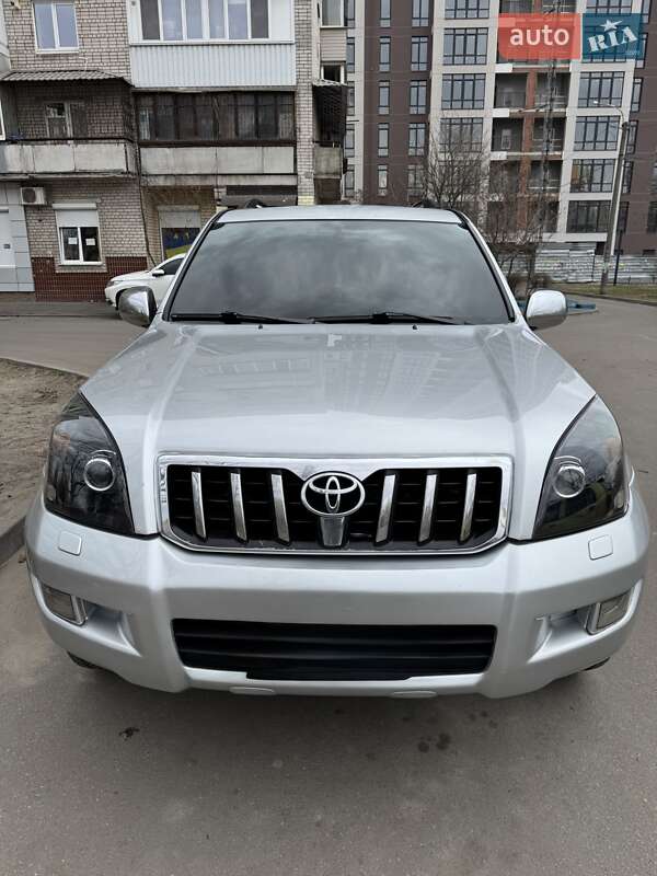 Toyota Land cruiser prado (2005)