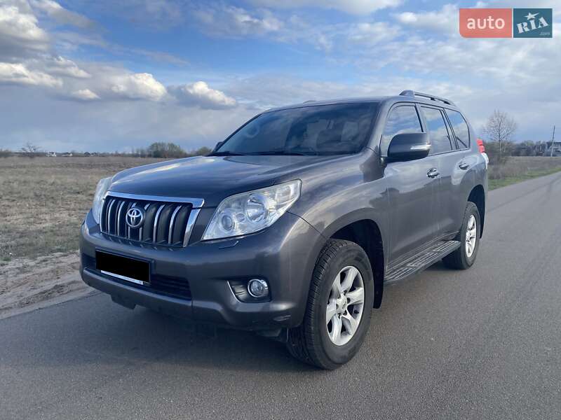 Toyota Land cruiser prado (2013)