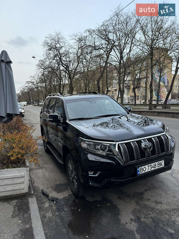 Toyota Land cruiser prado (2018)