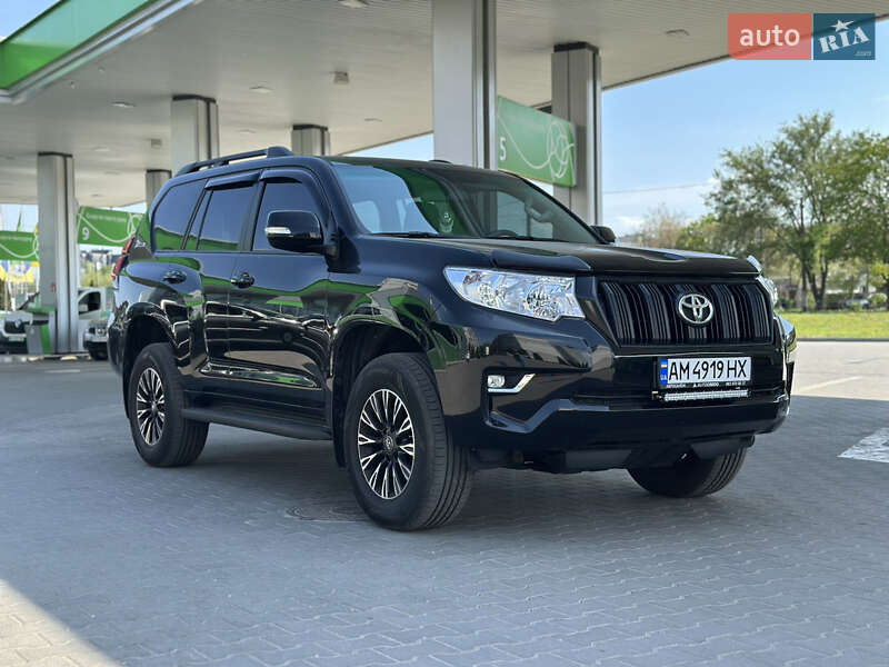 Toyota Land cruiser prado (2019)