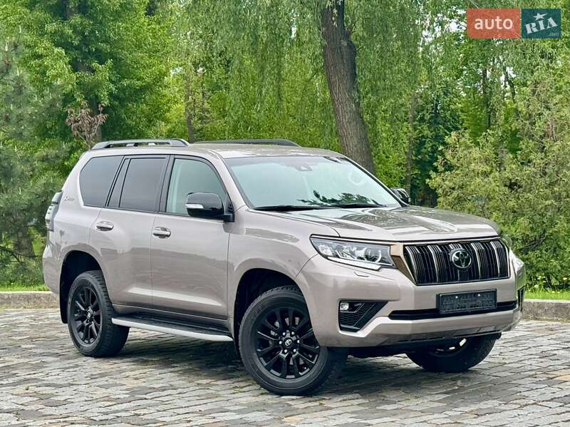Toyota Land cruiser prado (2022)
