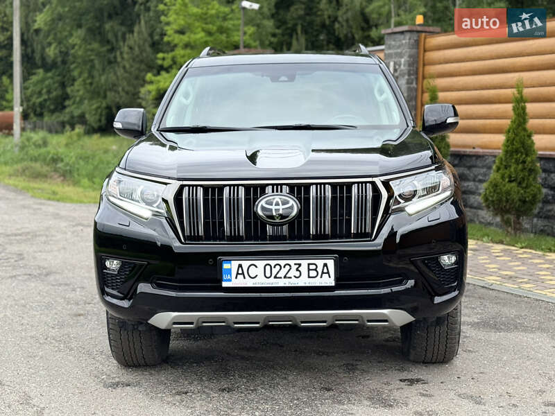 Toyota Land cruiser prado (2021)