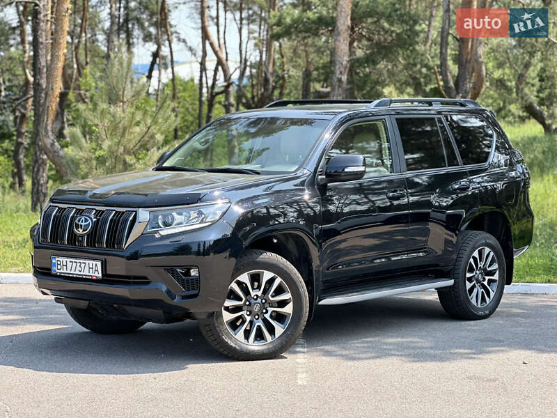 Toyota Land cruiser prado (2021)