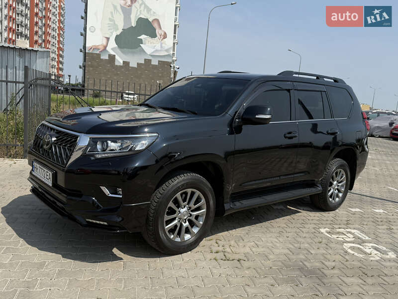 Toyota Land cruiser prado (2019)