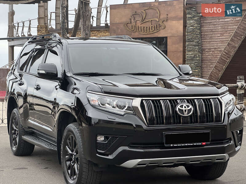 Toyota Land cruiser prado (2021)
