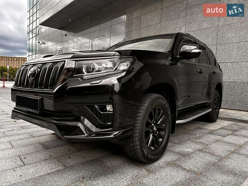 Toyota Land cruiser prado (2021)