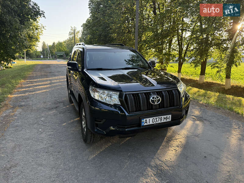 Toyota Land cruiser prado (2020)