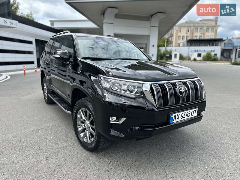 Toyota Land cruiser prado (2019)