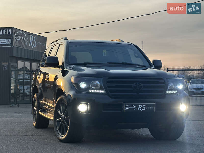 Toyota Land cruiser (2011)