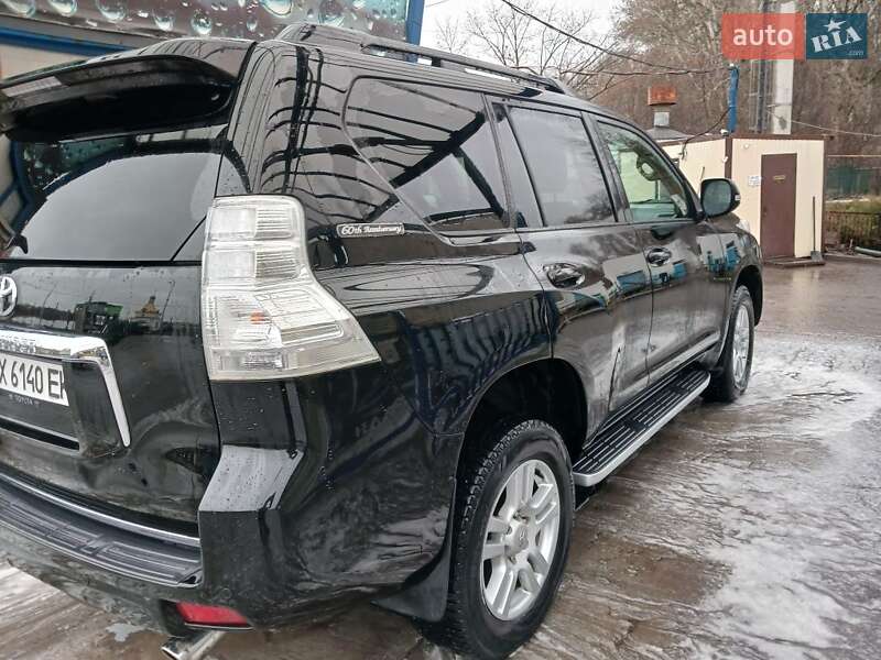 Toyota Land cruiser (2011)