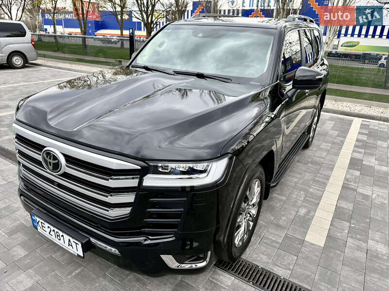 Toyota Land cruiser (2021)