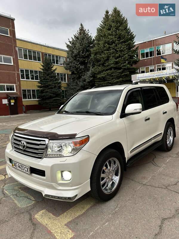 Toyota Land cruiser (2012)